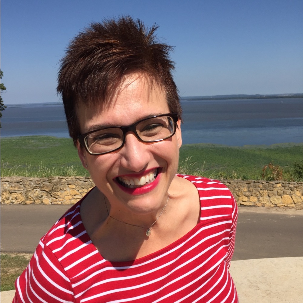 Meet your Posher, Deborah